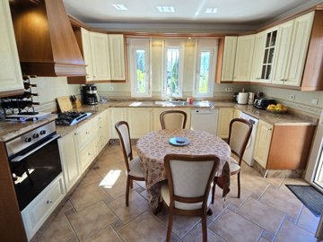 1420-villa-for-sale-in-vinuela-51693-large