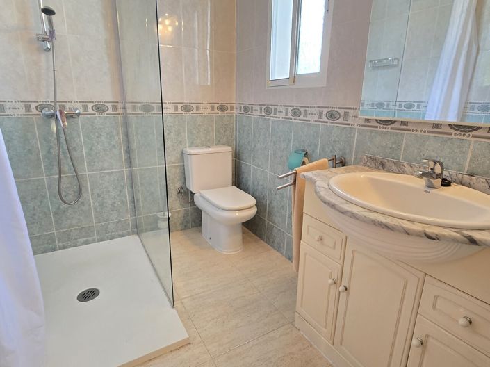 Image No.26-4 Bed Villa for sale