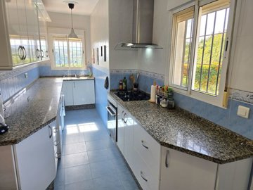 1423-villa-for-sale-in-benamargosa-51852-larg