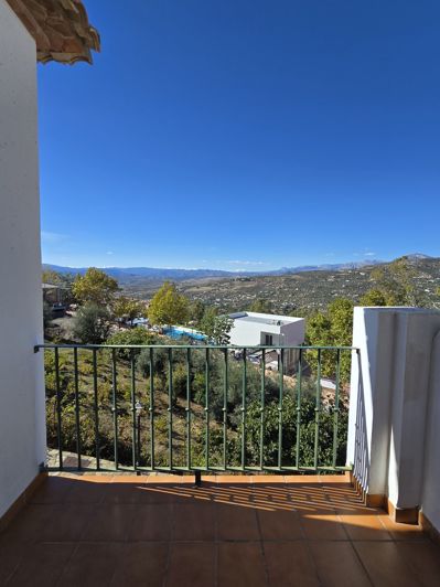 Image No.17-3 Bed Village House for sale