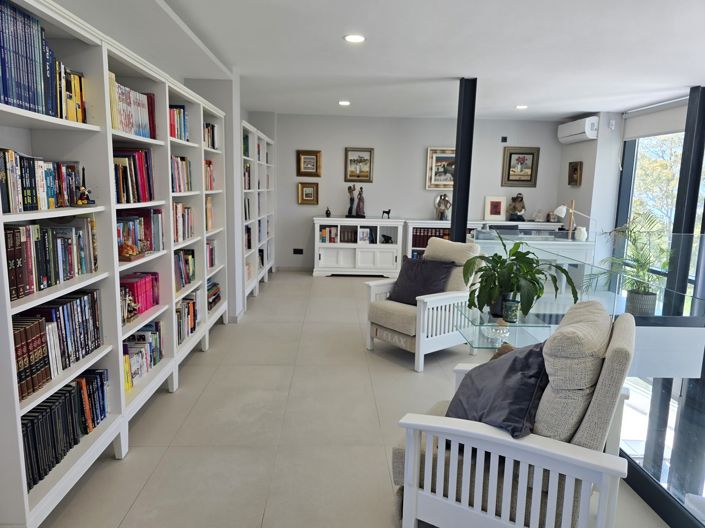 Image No.18-4 Bed Villa for sale