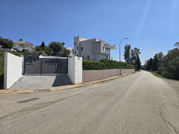 Image No.35-4 Bed Villa for sale