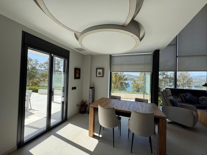 Image No.9-4 Bed Villa for sale