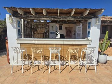 1426-villa-for-sale-in-velez-malaga-52160-lar