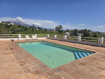 1426-villa-for-sale-in-velez-malaga-52156-lar