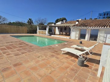1426-villa-for-sale-in-velez-malaga-52165-lar