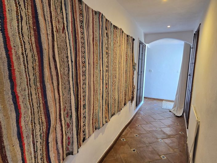 Image No.37-4 Bed Villa for sale