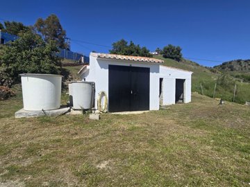 1426-villa-for-sale-in-velez-malaga-52178-lar