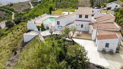 1426-villa-for-sale-in-velez-malaga-52357-lar