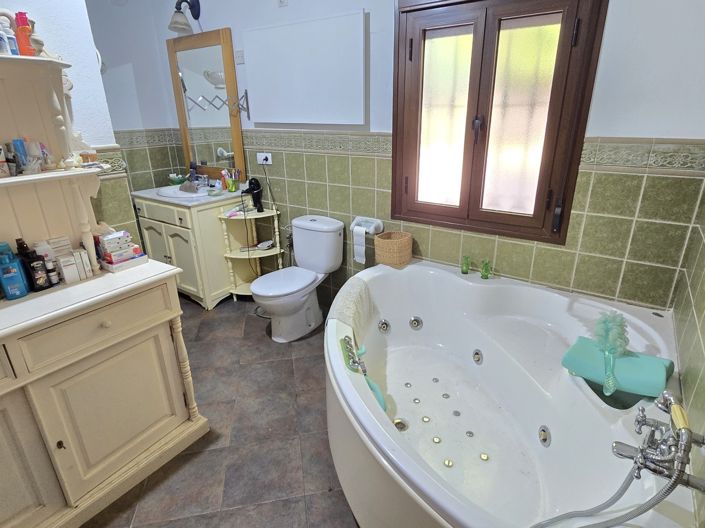 Image No.24-5 Bed Villa for sale