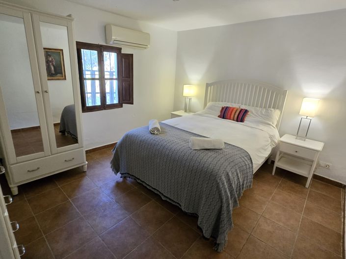 Image No.44-5 Bed Villa for sale