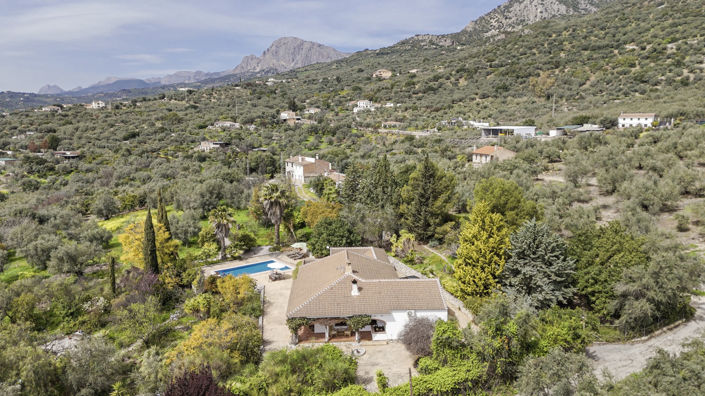 Image No.6-5 Bed Villa for sale