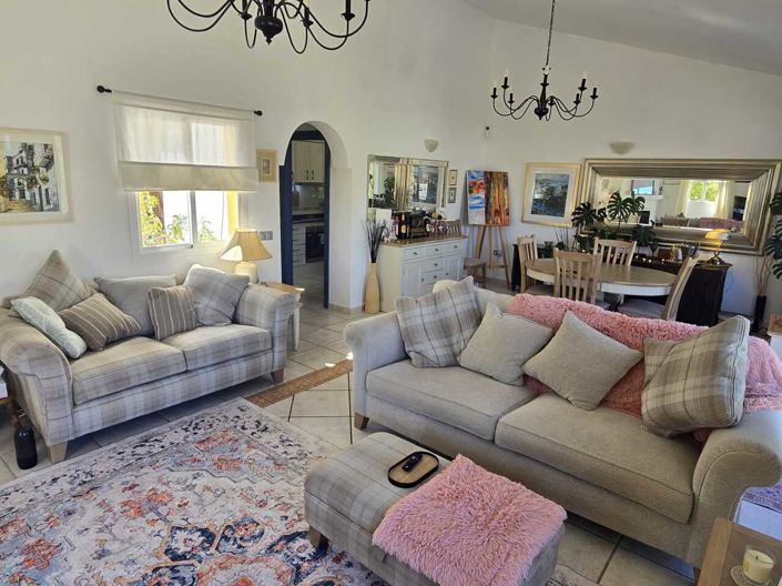 Image No.12-3 Bed Villa for sale