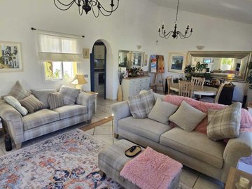 1430-villa-for-sale-in-vinuela-52332-large