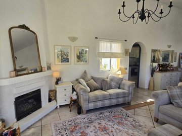 1430-villa-for-sale-in-vinuela-52330-large