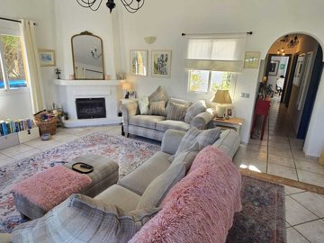 1430-villa-for-sale-in-vinuela-52333-large