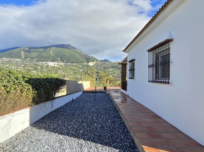 Image No.30-3 Bed Villa for sale