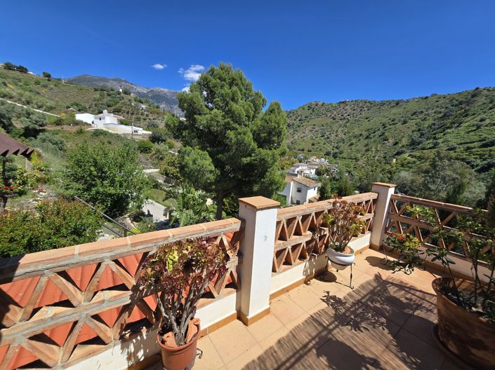 Image No.9-4 Bed Villa for sale