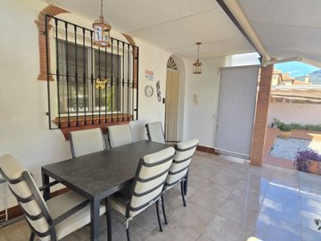 1205-villa-for-sale-in-venta-baja-53030-large