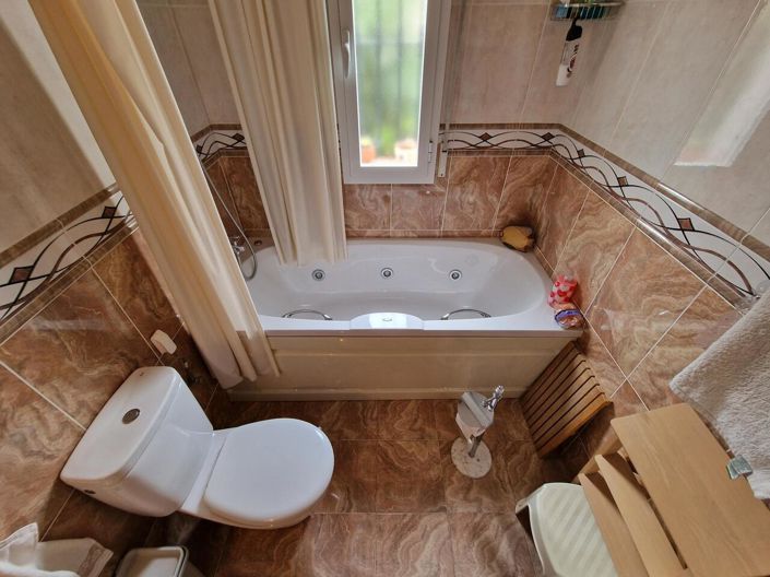 Image No.19-3 Bed Villa for sale