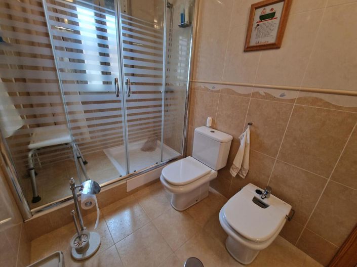 Image No.21-3 Bed Villa for sale