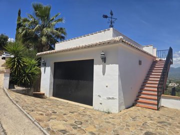 1434-villa-for-sale-in-los-romanes-53163-larg