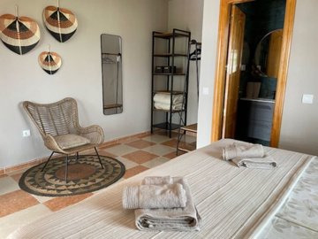 1434-villa-for-sale-in-los-romanes-52958-larg