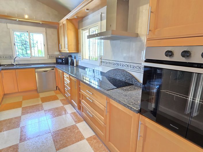 Image No.21-4 Bed Villa for sale