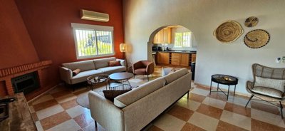 1434-villa-for-sale-in-los-romanes-52935-larg