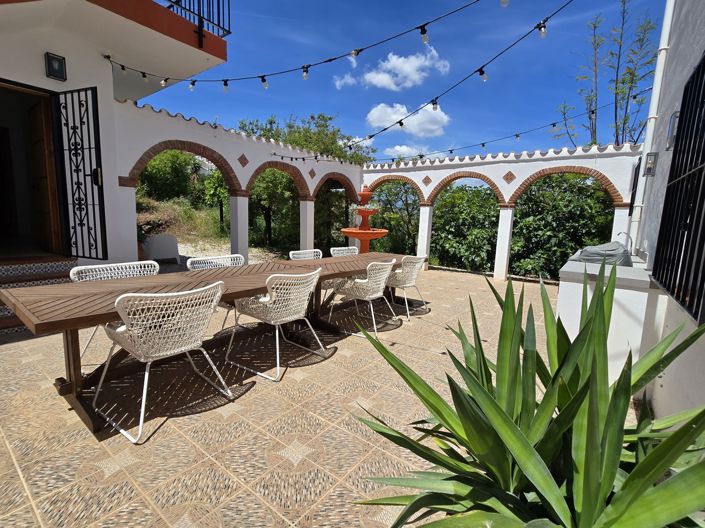 Image No.10-4 Bed Villa for sale