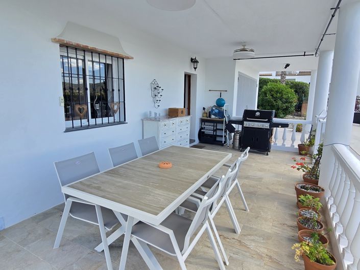 Image No.34-5 Bed Villa for sale