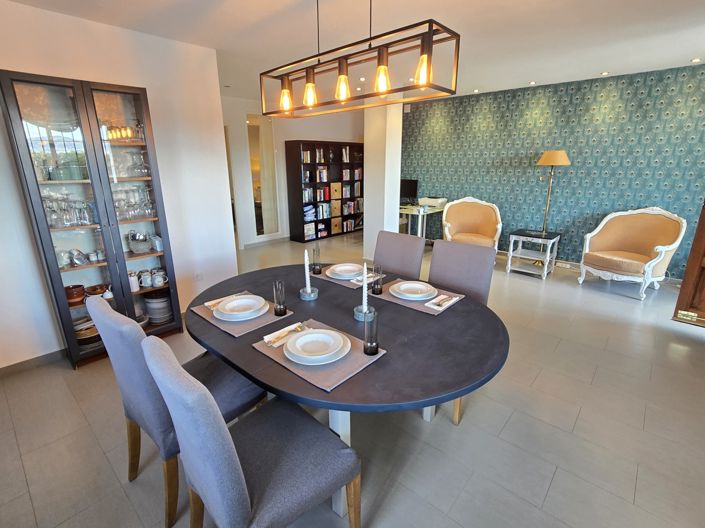 Image No.36-5 Bed Villa for sale