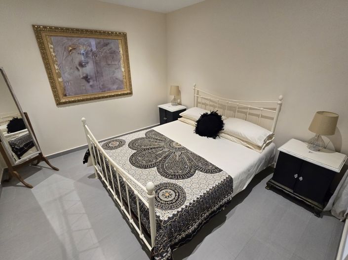 Image No.45-5 Bed Villa for sale