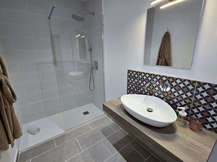 Image No.46-5 Bed Villa for sale