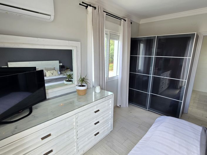 Image No.32-5 Bed Villa for sale