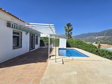 1438-villa-for-sale-in-vinuela-53350-large