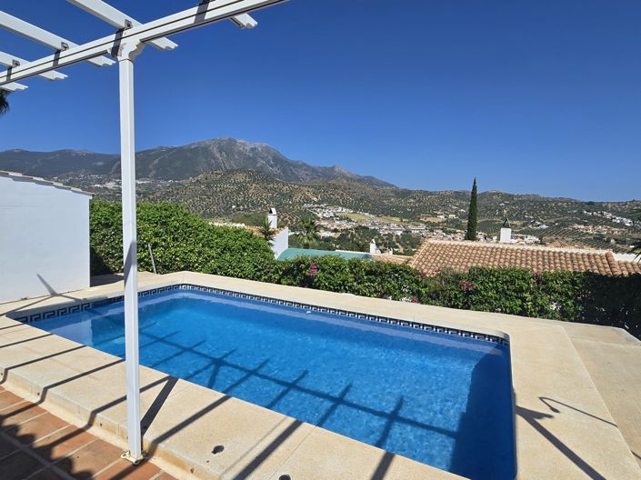 Image No.4-2 Bed Villa for sale