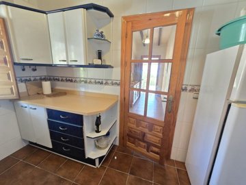 1442-villa-for-sale-in-alcaucin-53593-large