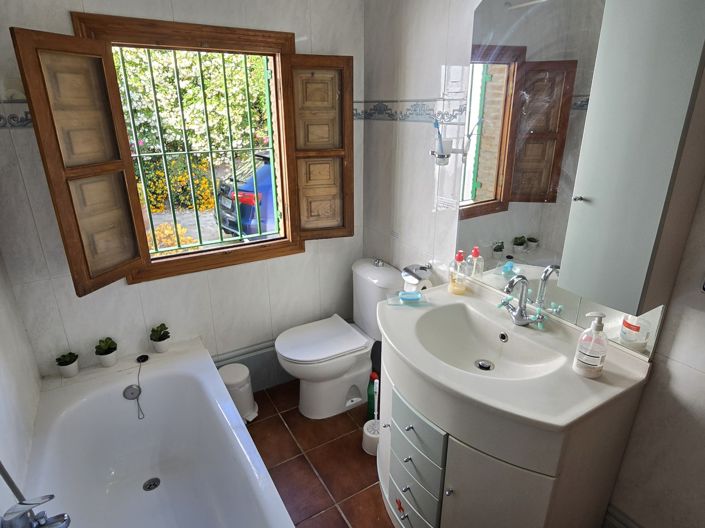 Image No.18-4 Bed Villa for sale
