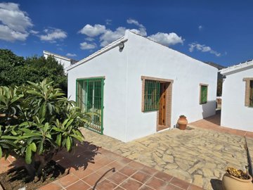 1442-villa-for-sale-in-alcaucin-53576-large