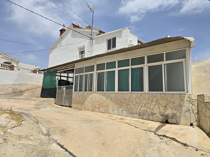 Image No.13-6 Bed Villa for sale