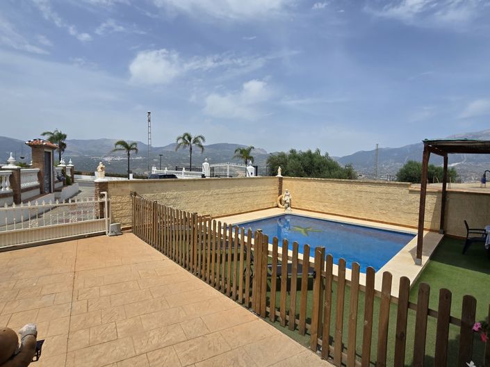 Image No.3-6 Bed Villa for sale
