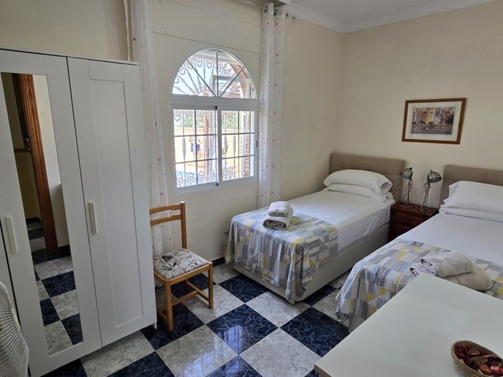 Image No.26-6 Bed Villa for sale
