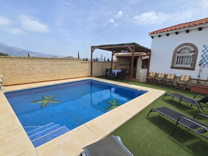 Image No.4-6 Bed Villa for sale
