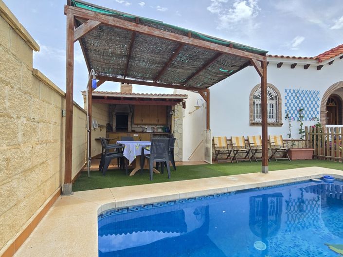 Image No.7-6 Bed Villa for sale