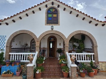 1443-villa-for-sale-in-los-romanes-53660-larg