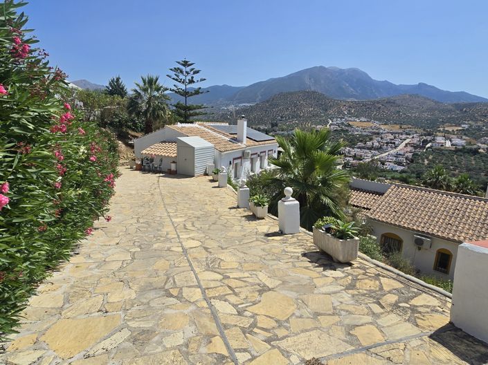 Image No.36-3 Bed Villa for sale