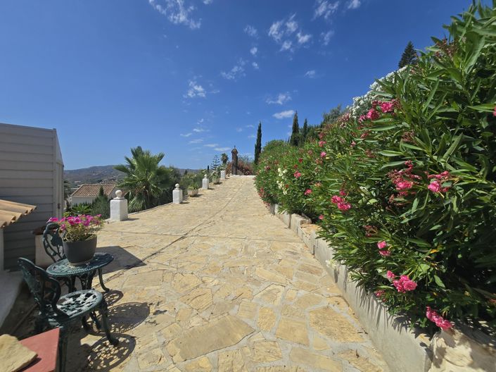 Image No.37-3 Bed Villa for sale