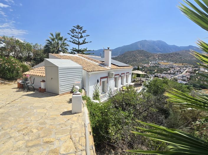 Image No.6-3 Bed Villa for sale
