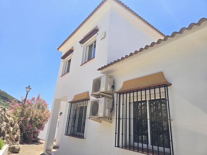 Image No.16-Villa de 4 chambres à vendre à Alcaucín